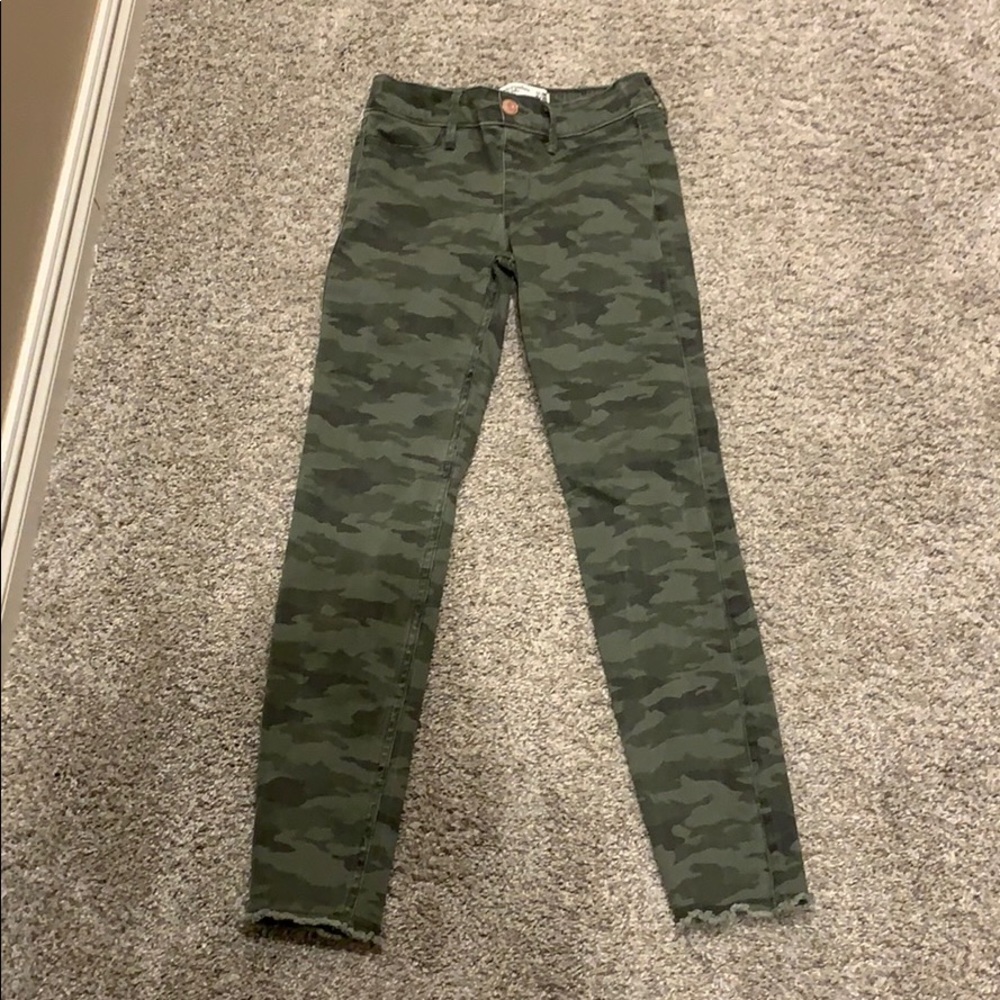 Abercrombie Kids Raw Hem Pull-on Camo Jean Legging